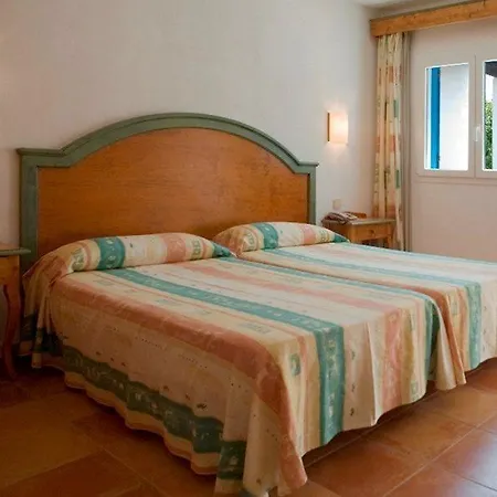 Cala Llenya Ibiza ホテル 4*