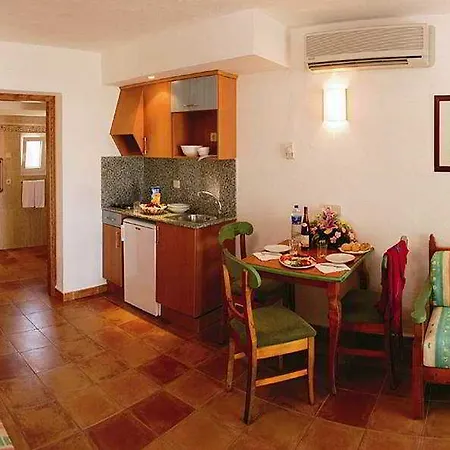 Cala Llenya Ibiza 4* カラ・リェニャ